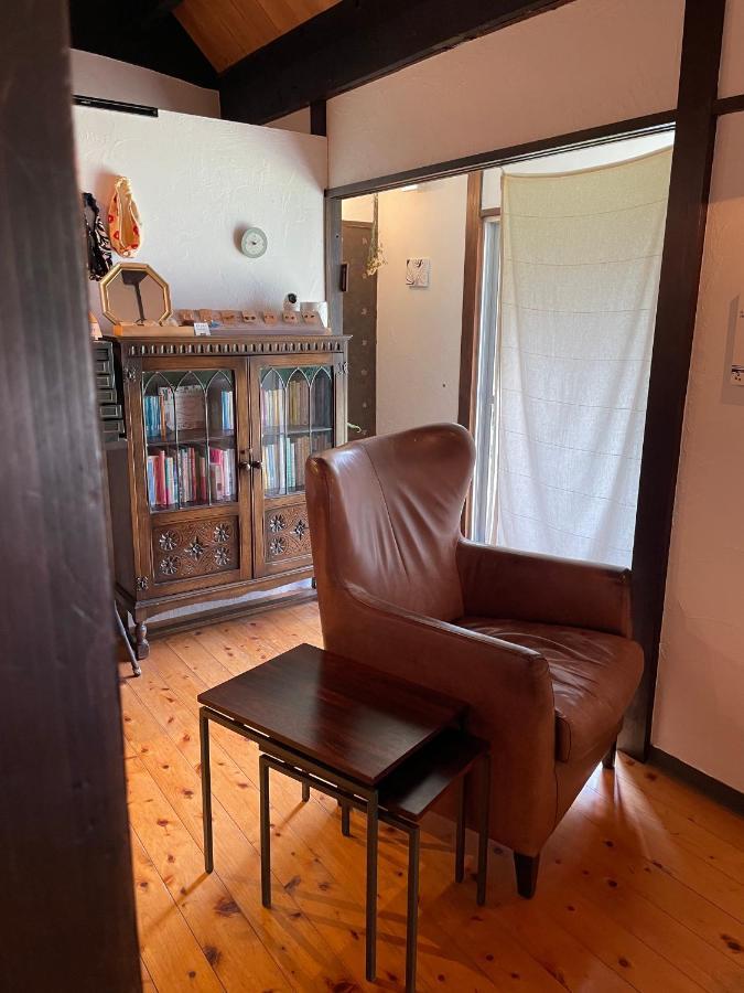 島ぐらしカフェchigoohagoo 男性のみ宿泊不可 Couples & Single Females Only Oshima Esterno foto