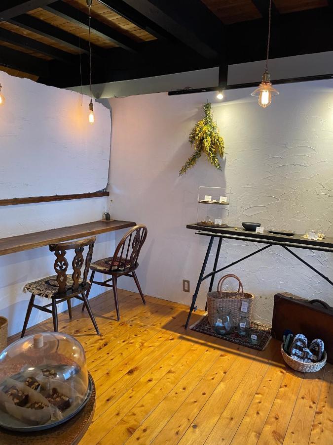 島ぐらしカフェchigoohagoo 男性のみ宿泊不可 Couples & Single Females Only Oshima Esterno foto